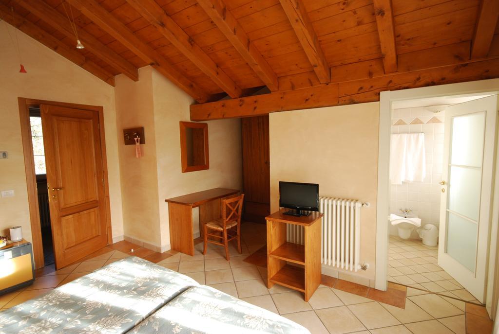 Garni Viggiona Hotel Trarego Buitenkant foto