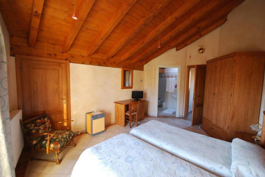 Garni Viggiona Hotel Trarego Kamer foto