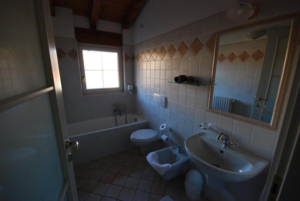 Garni Viggiona Hotel Trarego Kamer foto