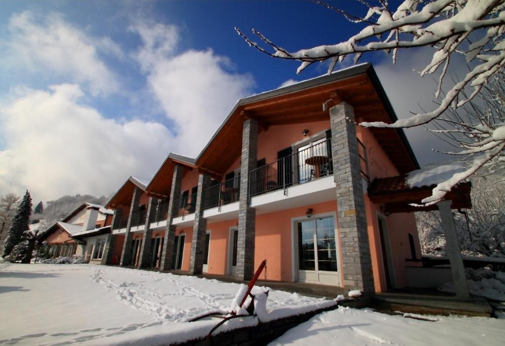 Garni Viggiona Hotel Trarego Buitenkant foto